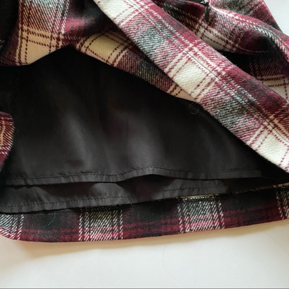 NWT Forever 21 Plaid Mini Skirt - Picture 4 of 8